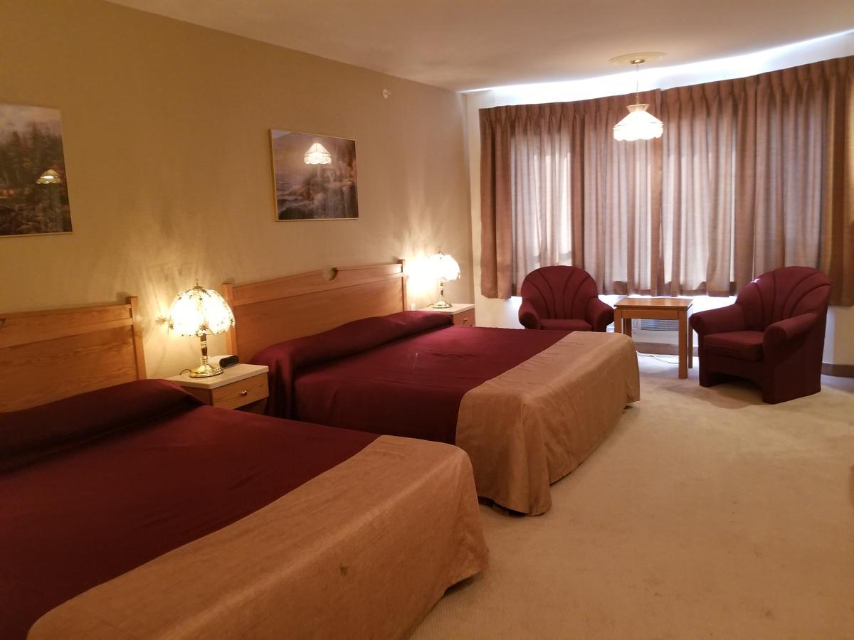 New Imperial Suites Whitecourt Dış mekan fotoğraf