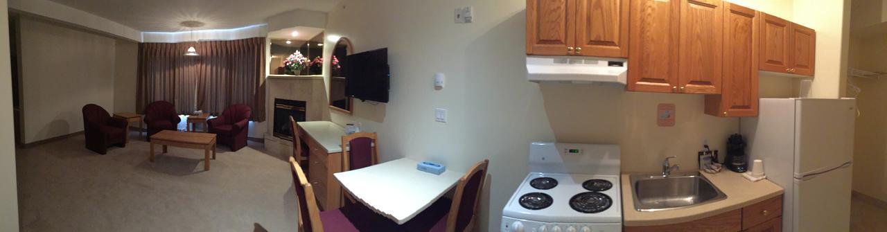 New Imperial Suites Whitecourt Dış mekan fotoğraf