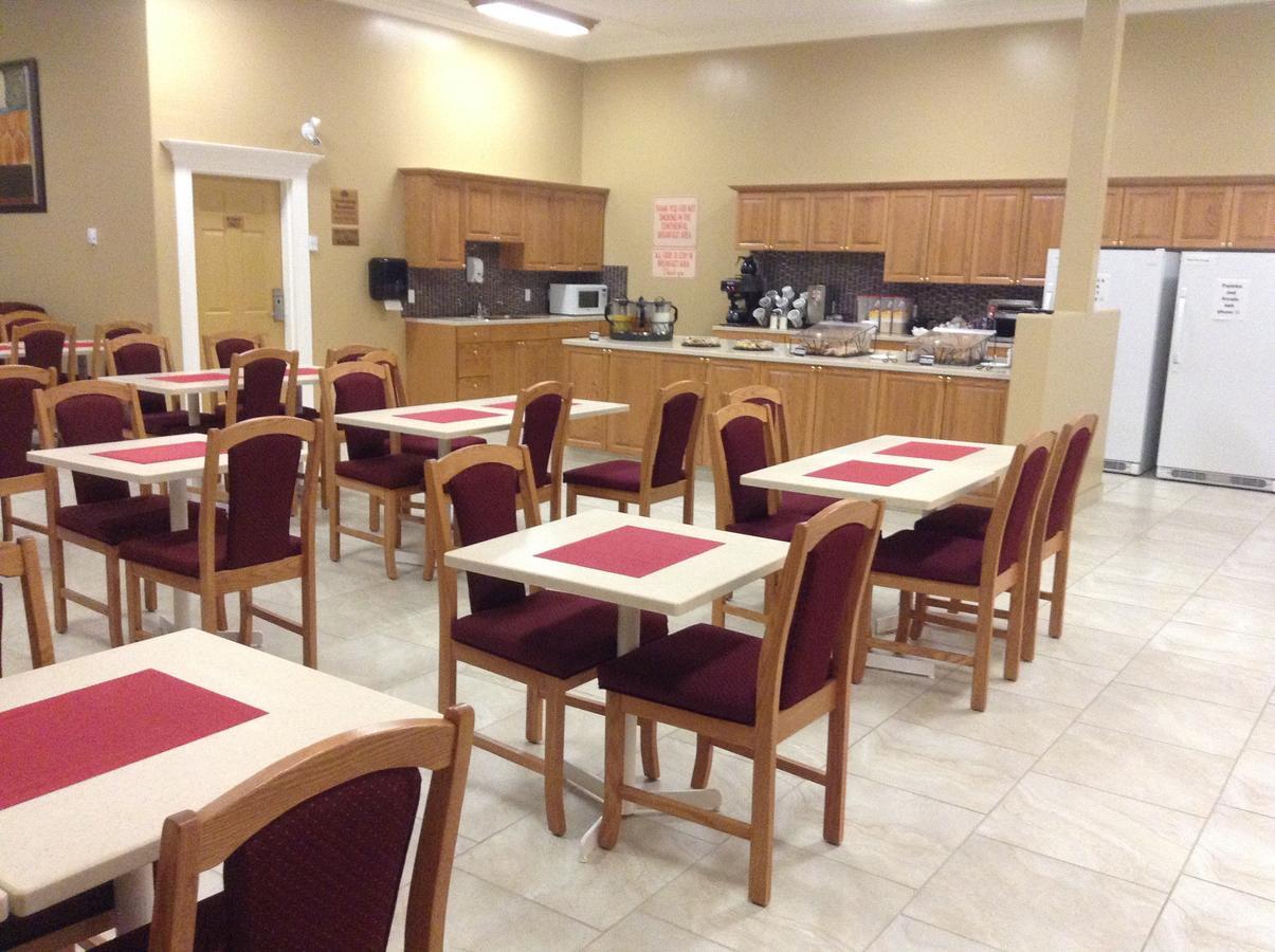 New Imperial Suites Whitecourt Dış mekan fotoğraf