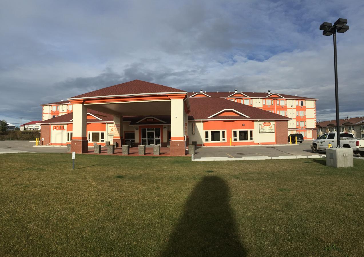 New Imperial Suites Whitecourt Dış mekan fotoğraf
